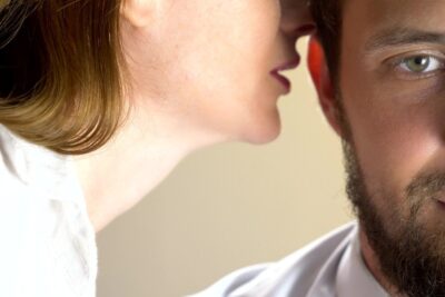 como excitar a un hombre por mensaje