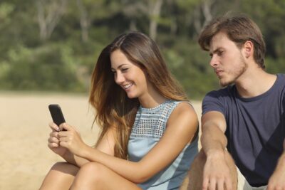 como saber si mi pareja esta en badoo