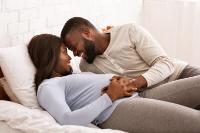 cuales son las mejores posturas sexuales durante el embarazo