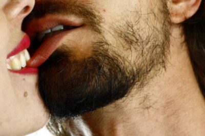 que significa un beso en la cabeza